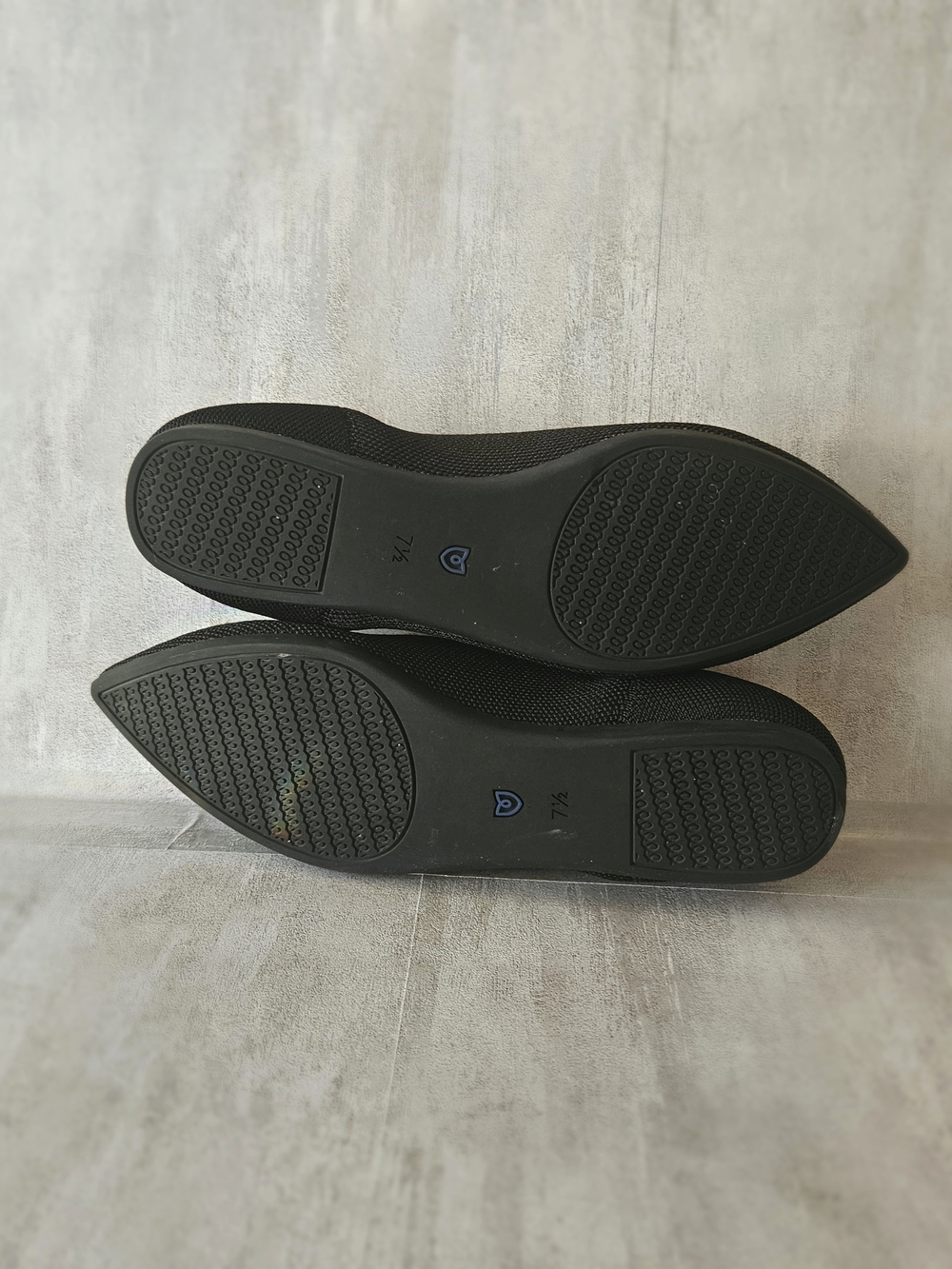 ROTHY'S The Point Black Knit Pointed Toe Flats - Women's Size 7.5 - Picture 7 of 14
